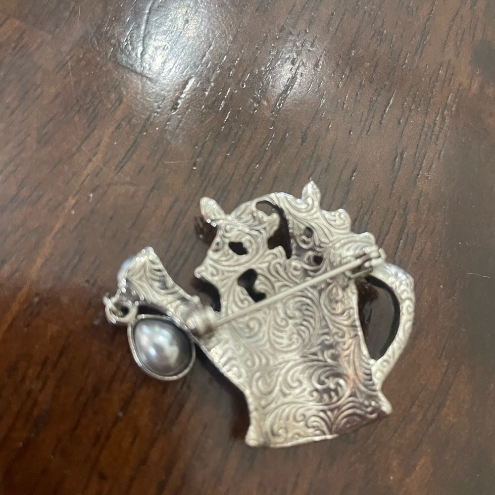 Pin set - Picture 4 of 4